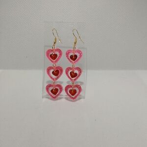 New Heart-shaped dangling earrings